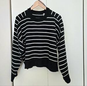 T Tahari Women's Navy and White Striped Sweater